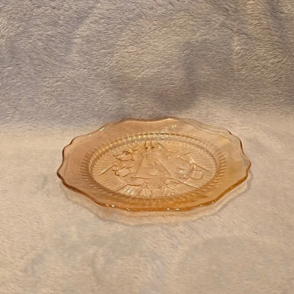 Vtg Jeannette Glass Iris and Herringbone Peach Luster Depression Glass Plate 9in